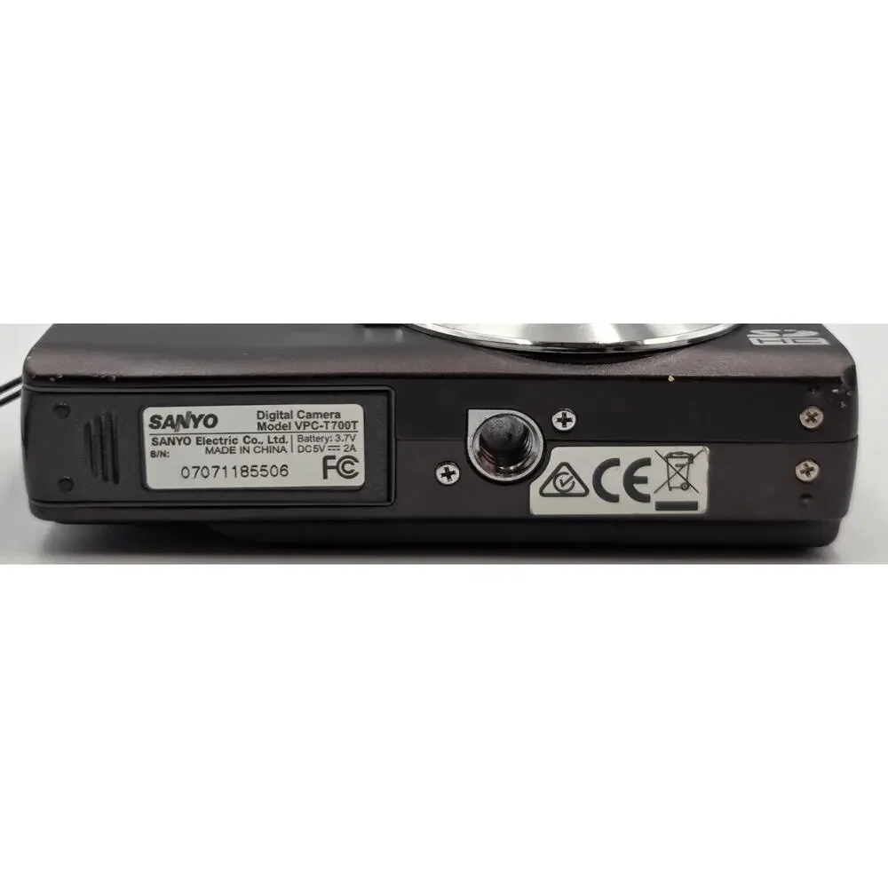 Sanyo Digital Camera VPC-T700- 7.0‎ MP-PARTS ONLY